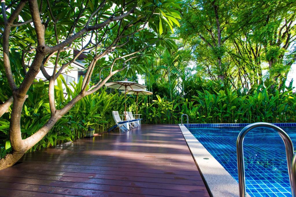 Sannot Riverside Boutique Hotel 4*