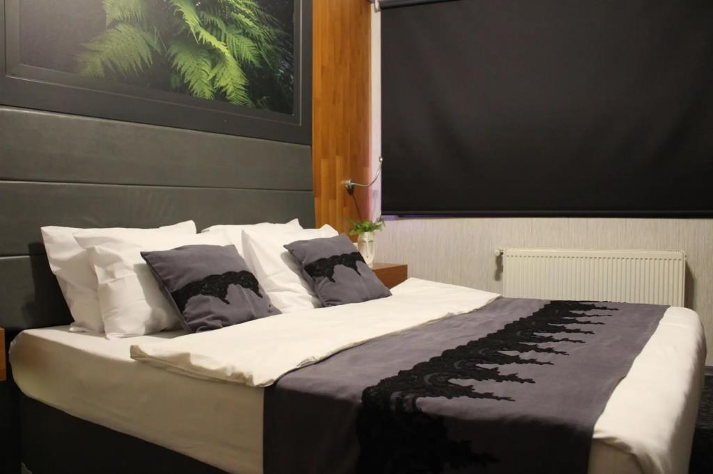 Black Art Otel 0*