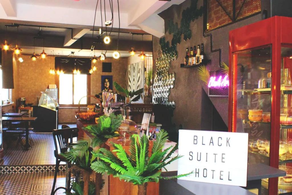 Black Art Otel 0*