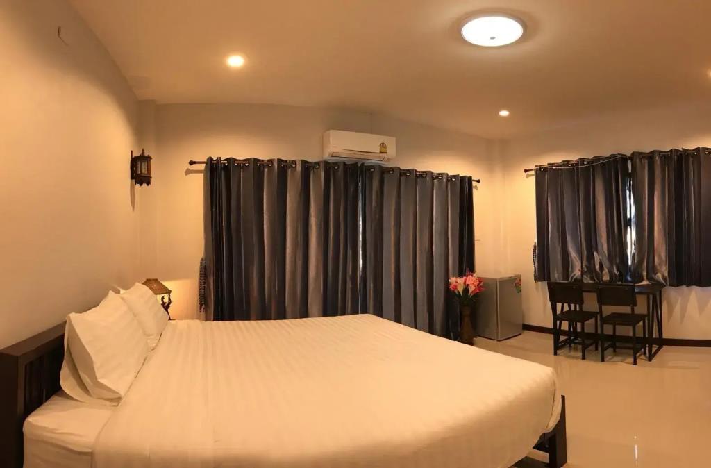 Baan Chaisri 2*