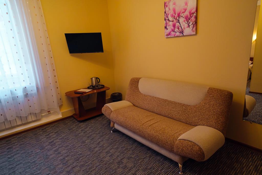 Kiya Hotel 0*