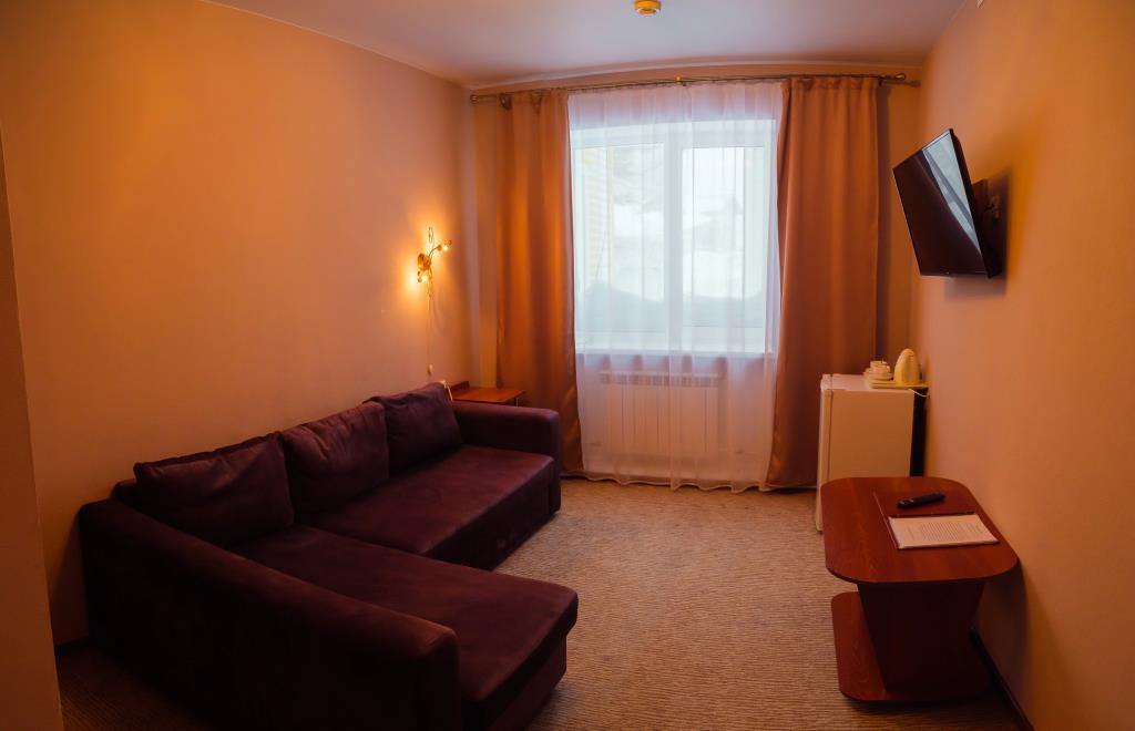 Kiya Hotel 0*