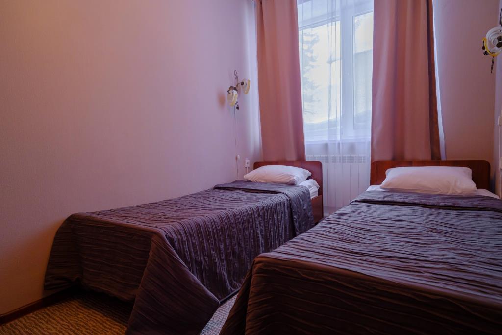 Kiya Hotel 0*