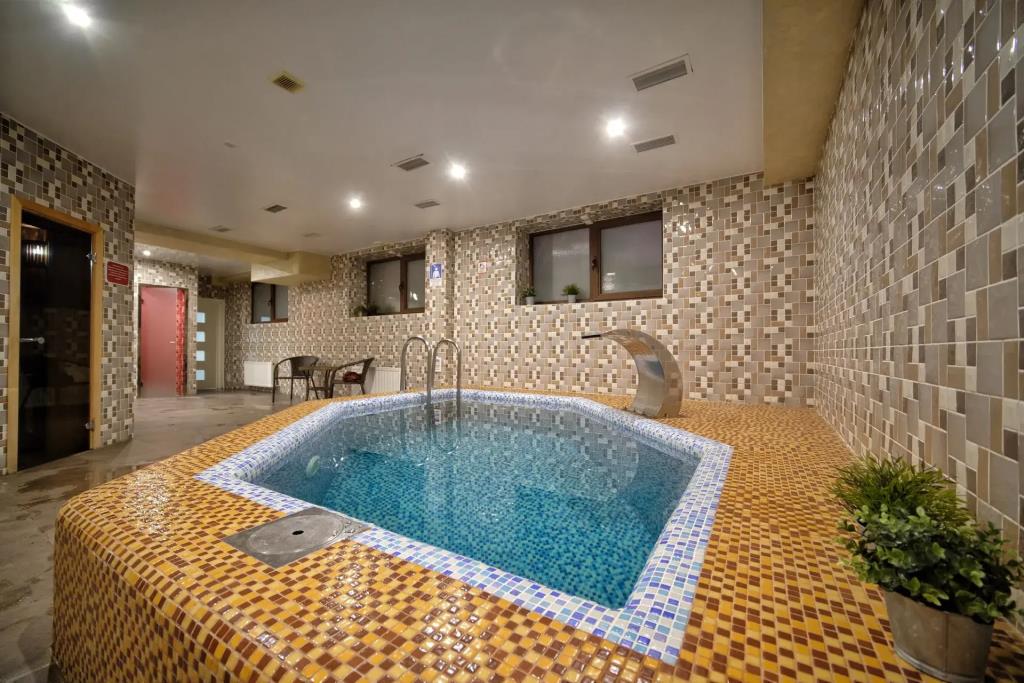 Vertikal Hotel 4*