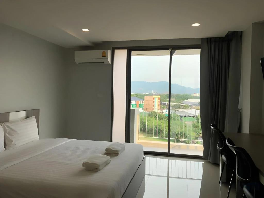 ONPA Hotel & Residence Bangsaen 3*