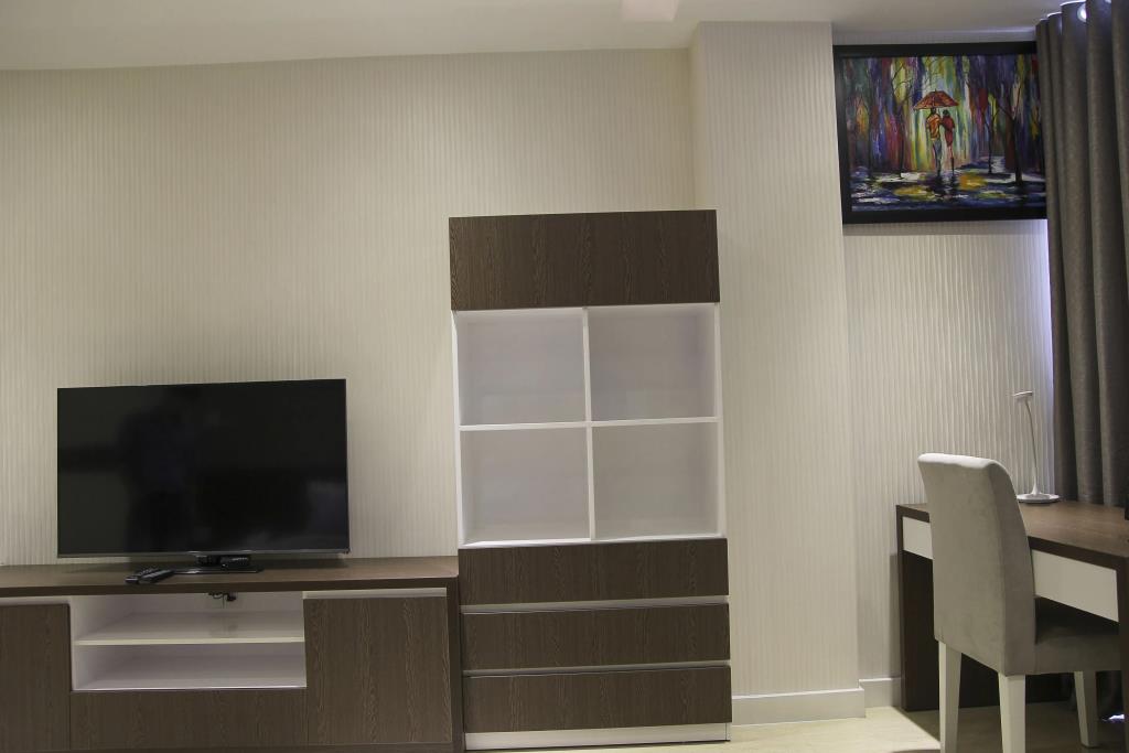 Sunny Serviced Apartment 0*