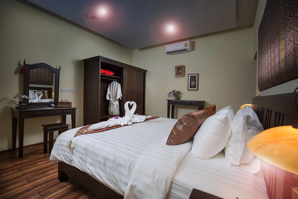 Taratai Villa 0*