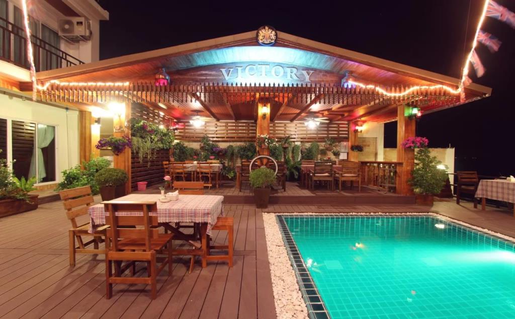 The Lord Nelson 3*