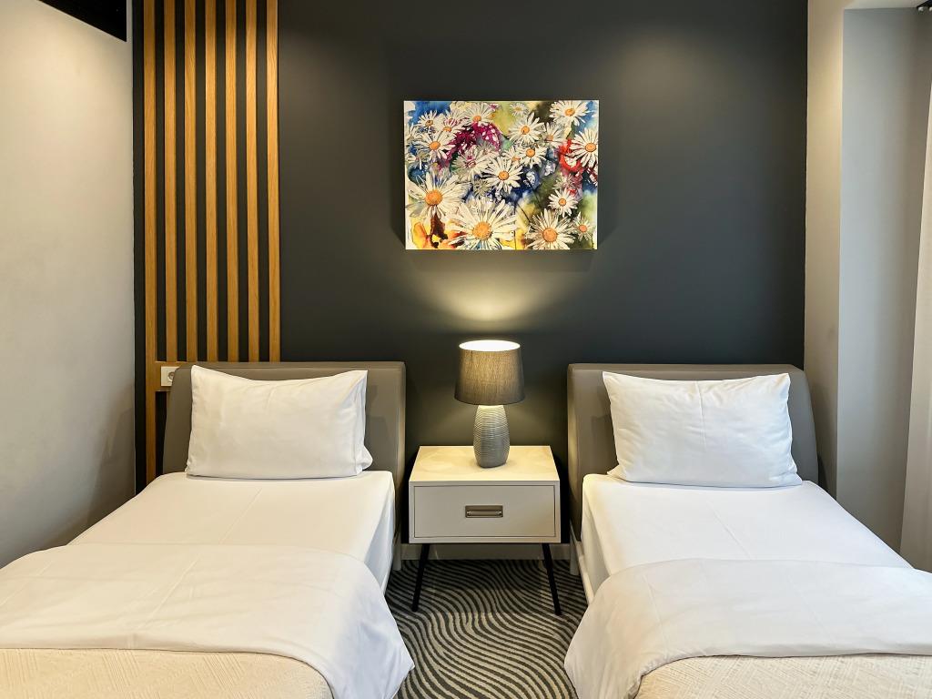 Silver 39 Corner  Hotel 4*