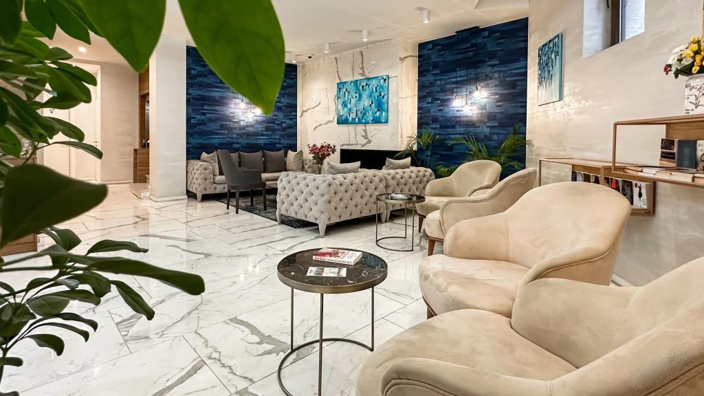 Silver 39 Corner  Hotel 4*