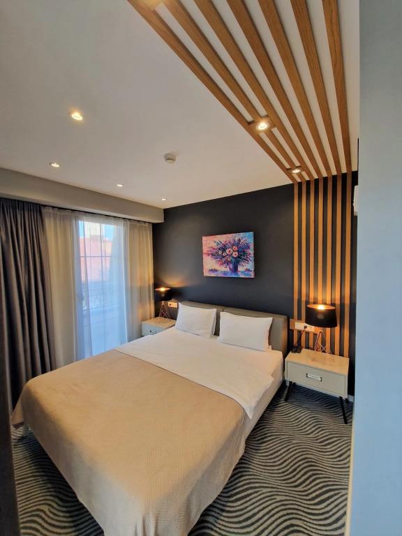 Silver 39 Corner  Hotel 4*