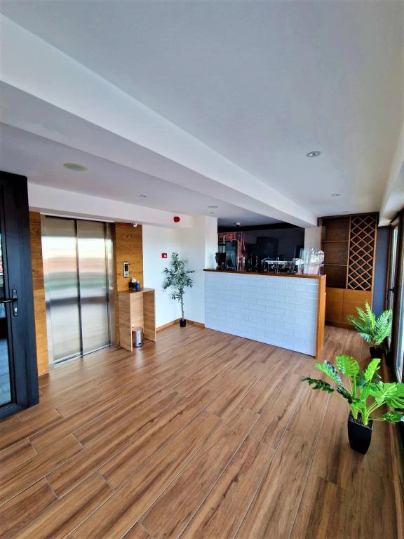 Silver 39 Corner  Hotel 4*
