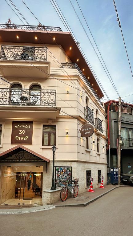 Silver 39 Corner  Hotel 4*