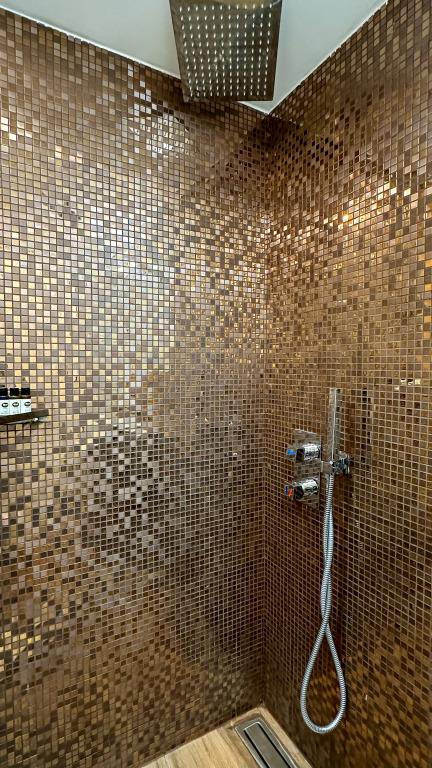 Silver 39 Corner  Hotel 4*