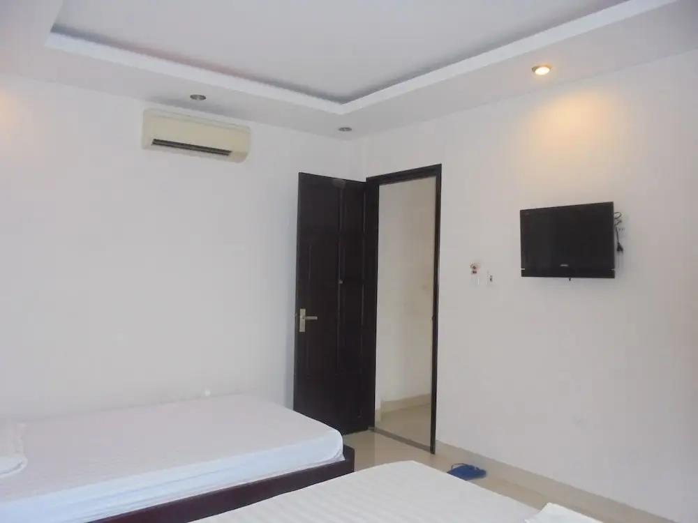 Phong Phu Hotel 2*