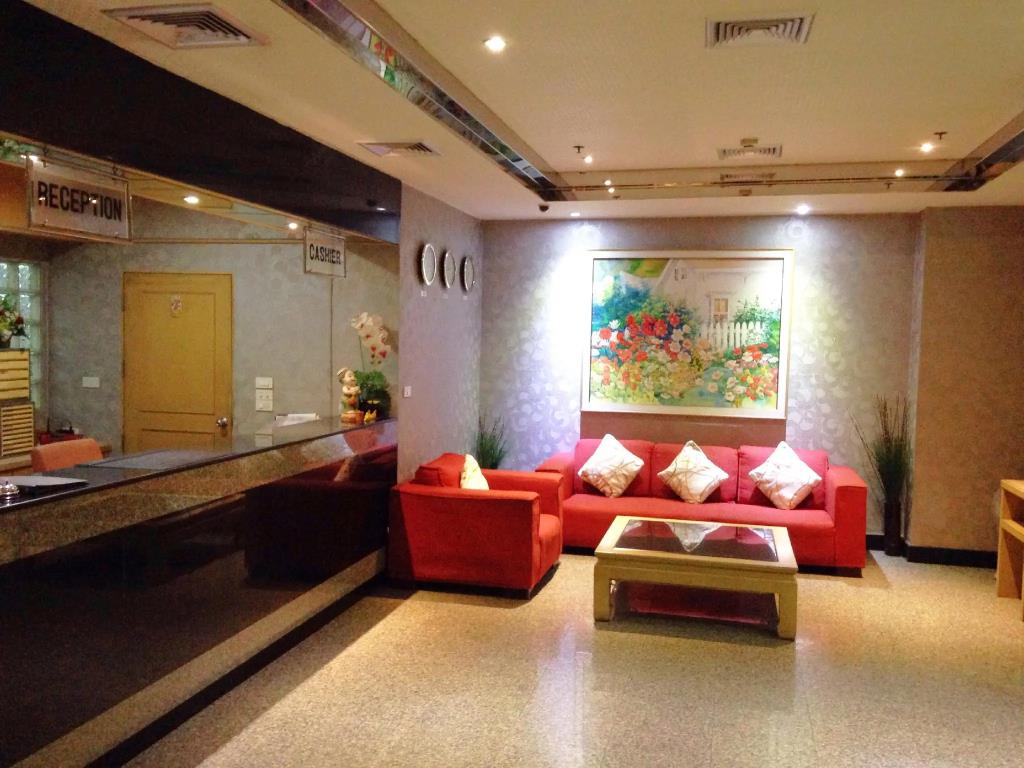 Lee Place Hotel 3*