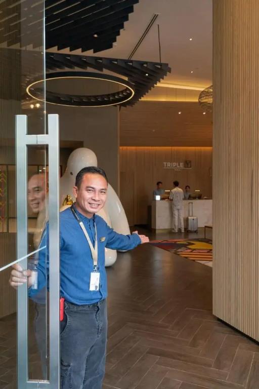 Triple Y Hotel 3*