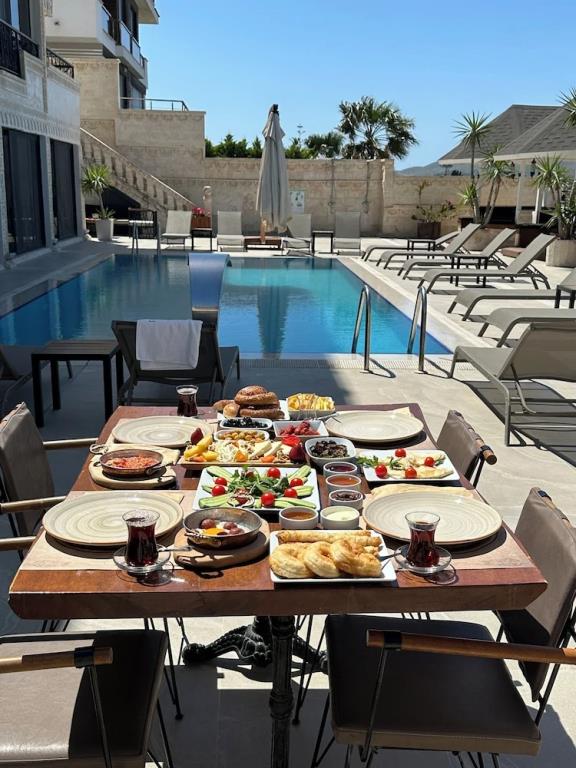 Enki Royal Cesme Hotel 0*