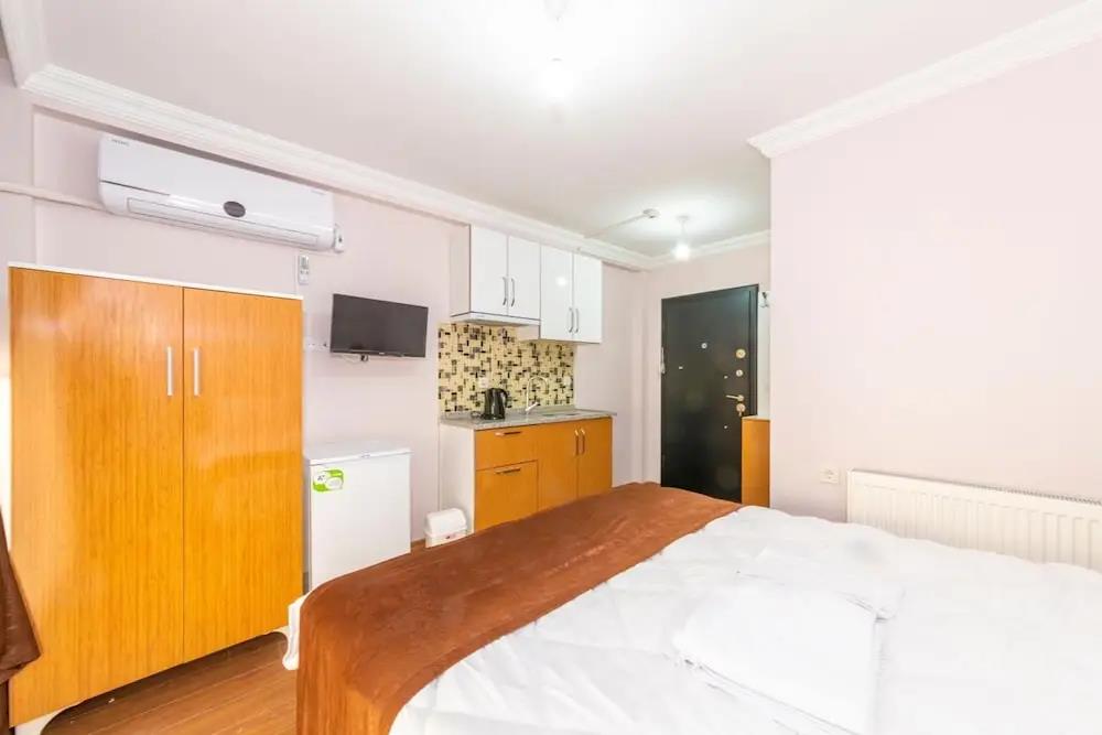 Tavra Hotel 0*