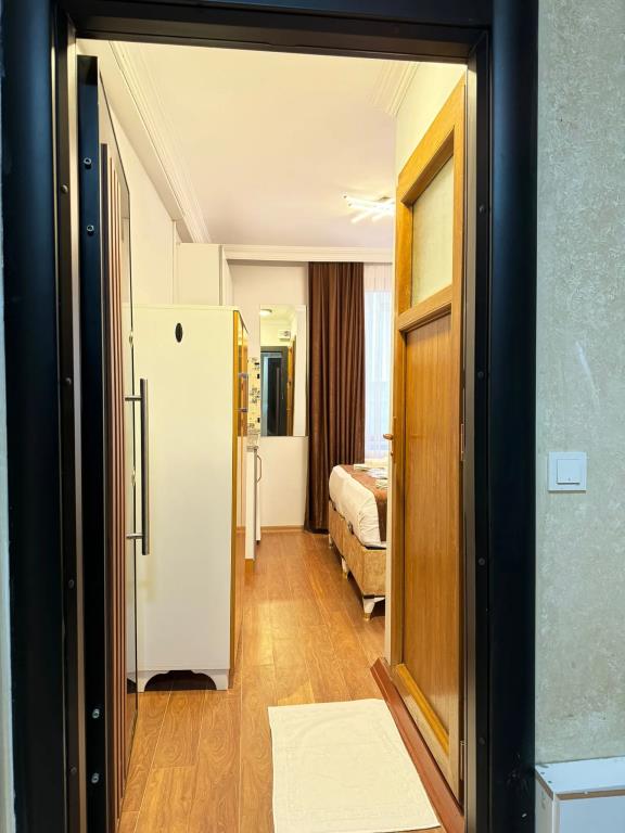 Tavra Hotel 0*