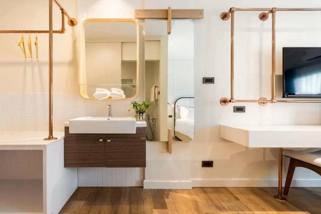 Ozone Hotel Bangkok 3*