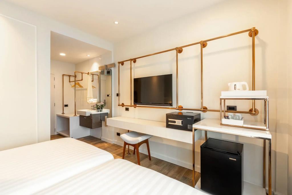Ozone Hotel Bangkok 3*