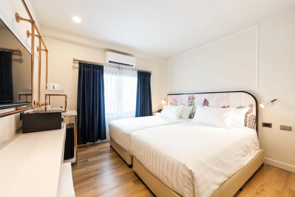 Ozone Hotel Bangkok 3*
