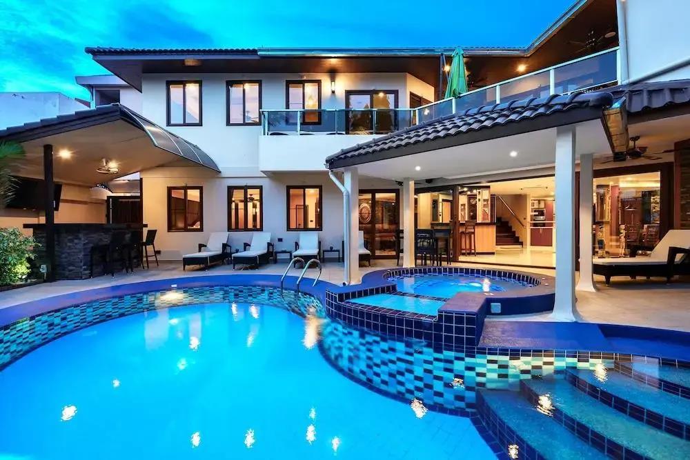 Luxury Pool Villa T1 near Walking Street 0*