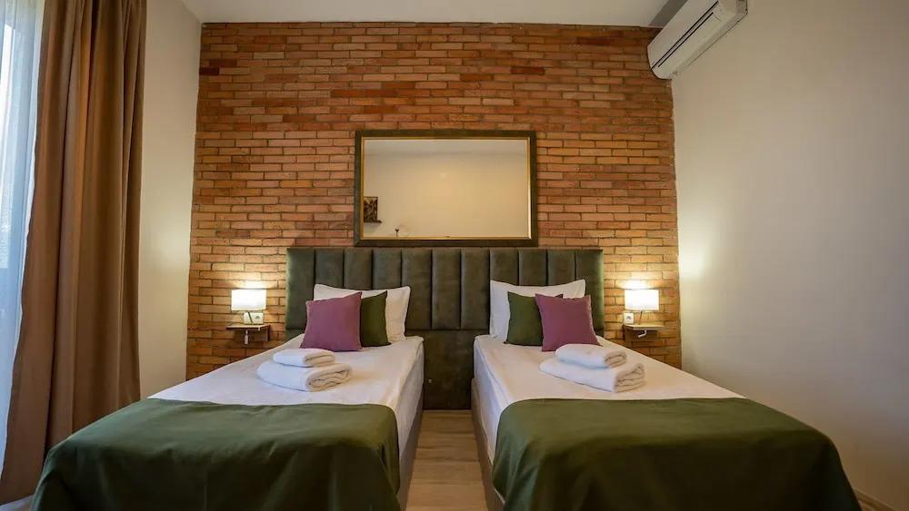 Chateau Mosmieri Resort 0*