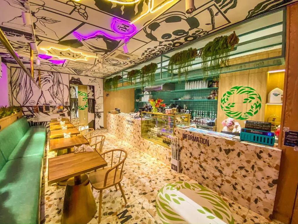 Makura Capsule Hotel 0*