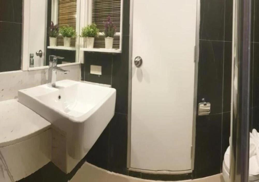 Vinary Hotel 3*