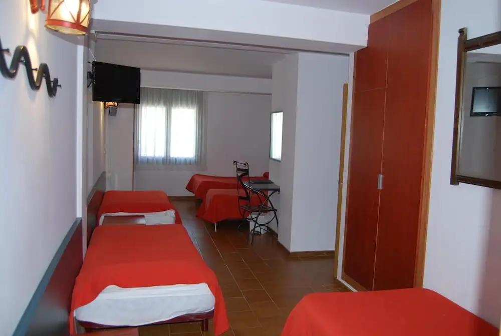 Hotel Avanti 0*