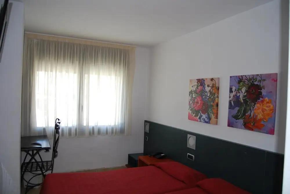 Hotel Avanti 0*