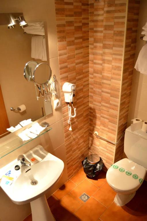Hotel Avanti 0*