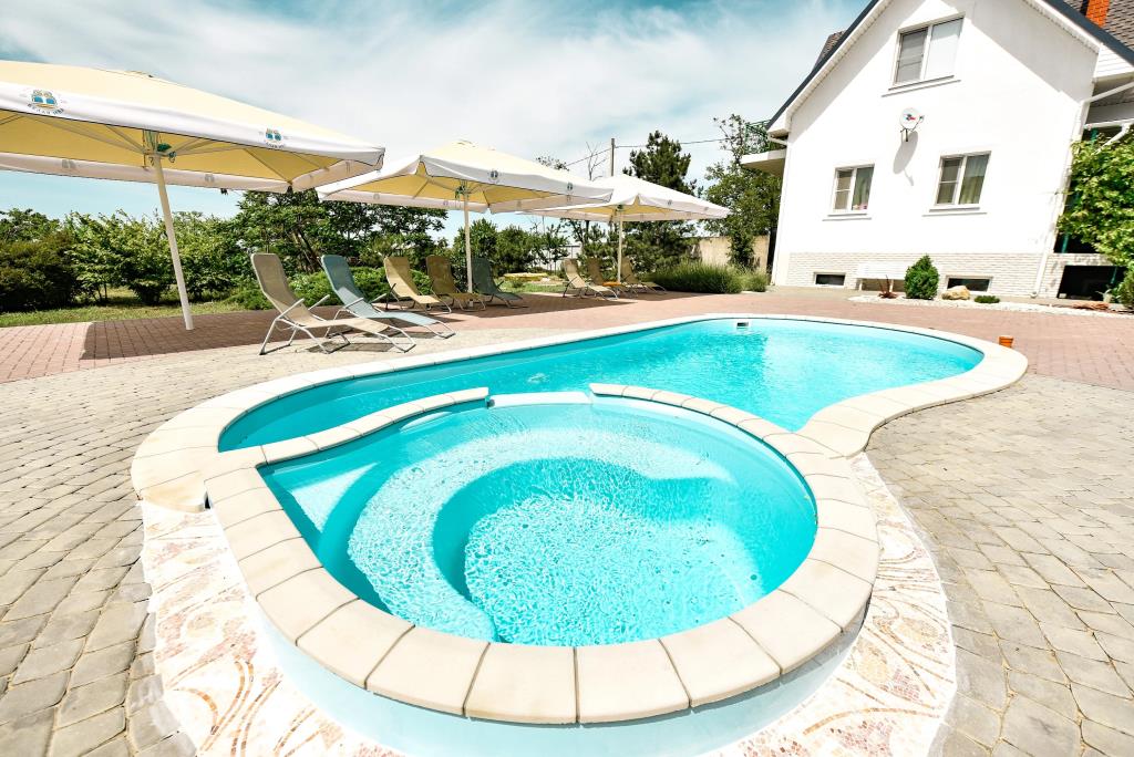 Belaya Iva Hotel 0*