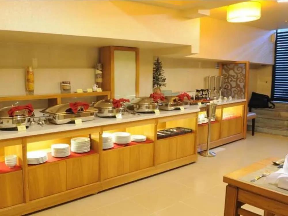 Mayflower Saigon Hotel 3*