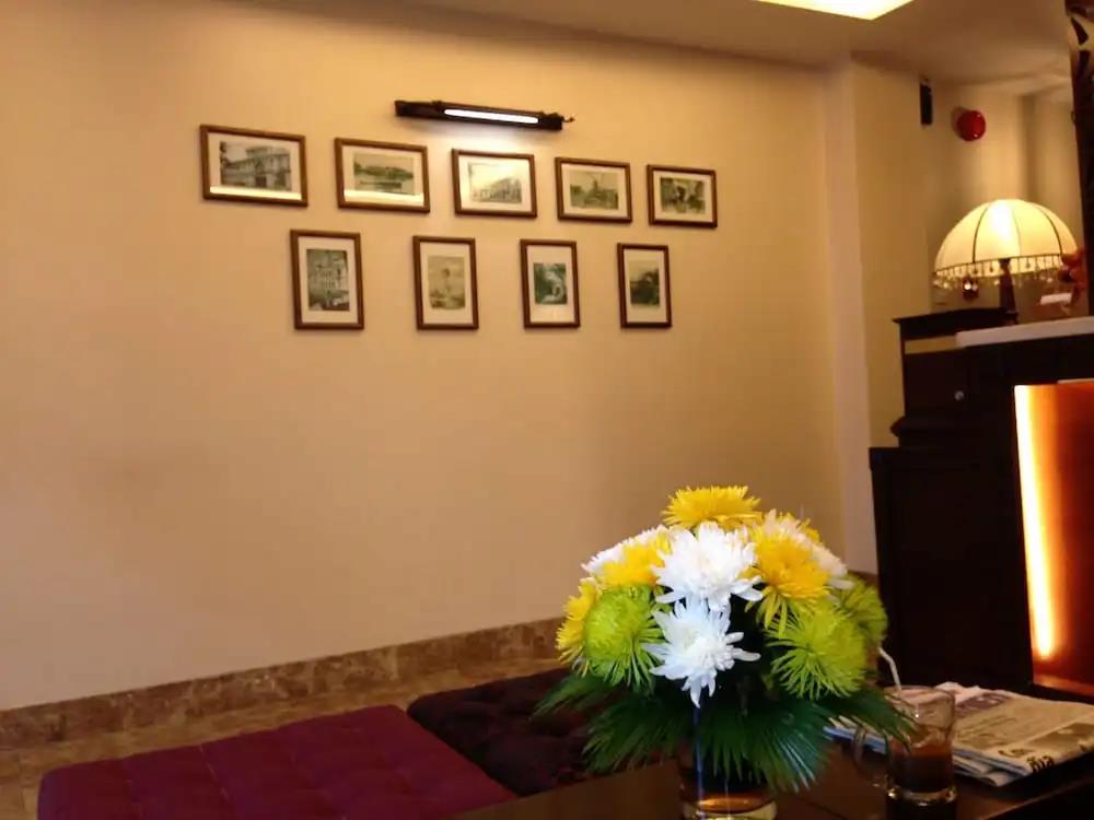 Mayflower Saigon Hotel 3*