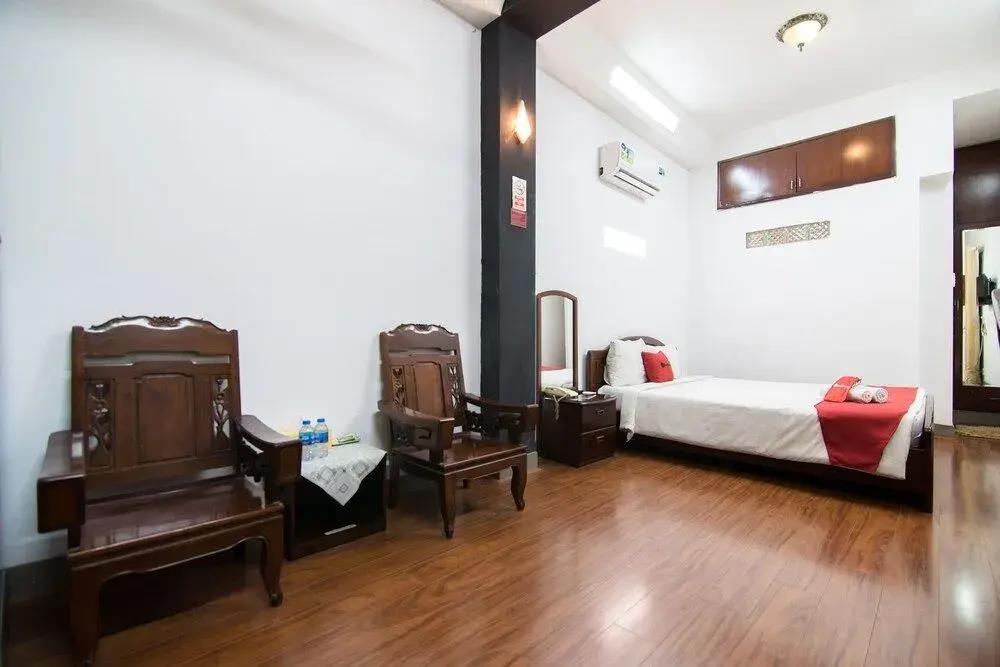 RedDoorz Near Ben Thanh Market 2 3*
