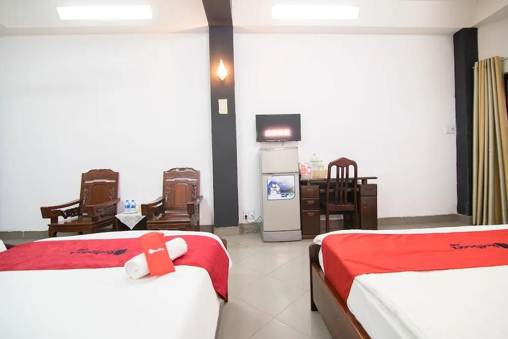 RedDoorz Near Ben Thanh Market 2 3*