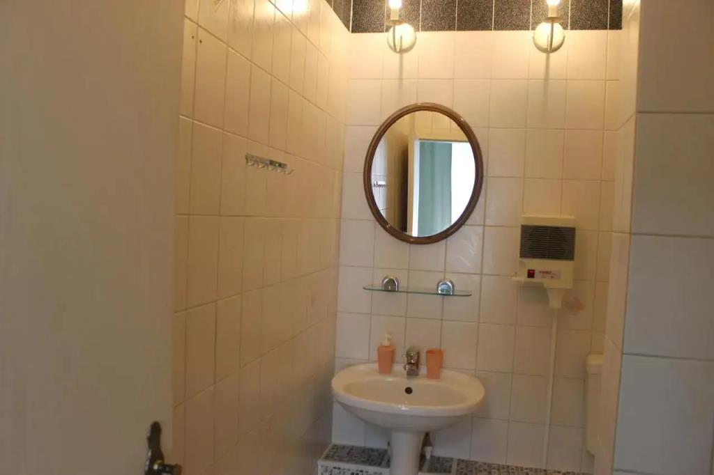 V tsentre Mini-Hotel 0*