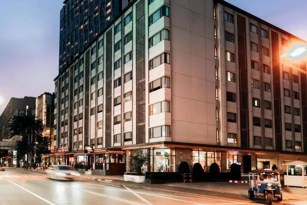 56 Surawong Hotel Bangkok 3*