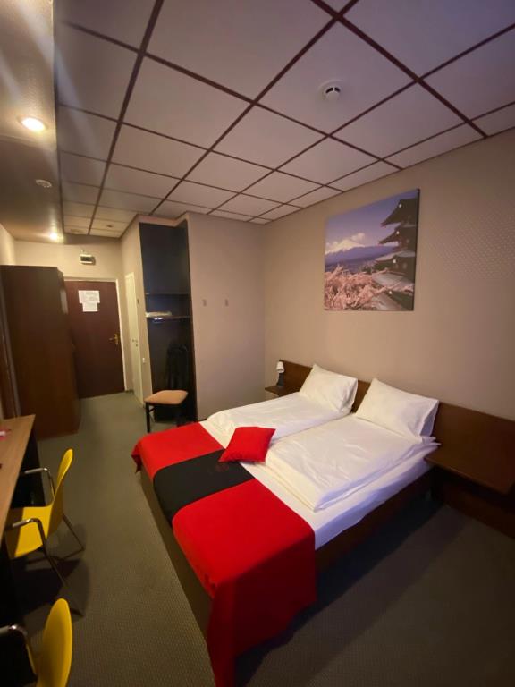 Poniya Hotel 0*