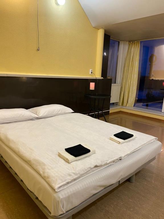 Poniya Hotel 0*