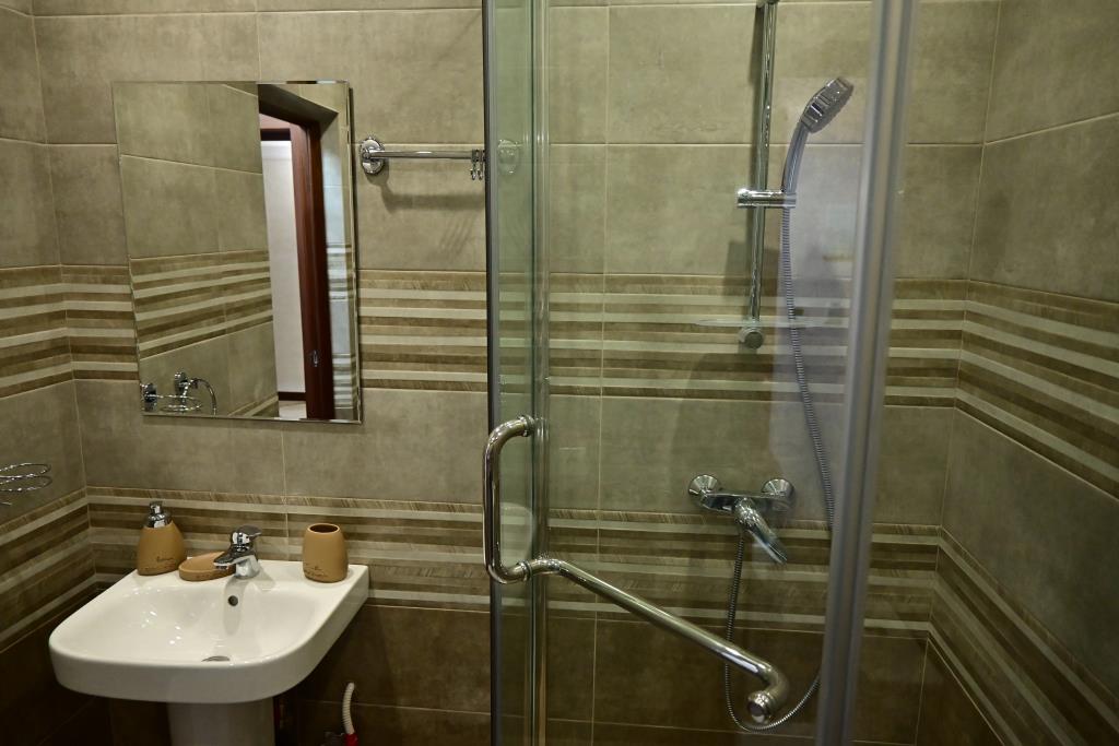 Asgard Hotel 0*