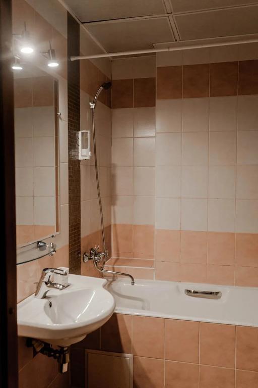 Nevskiy 98 Mini-Hotel 3*