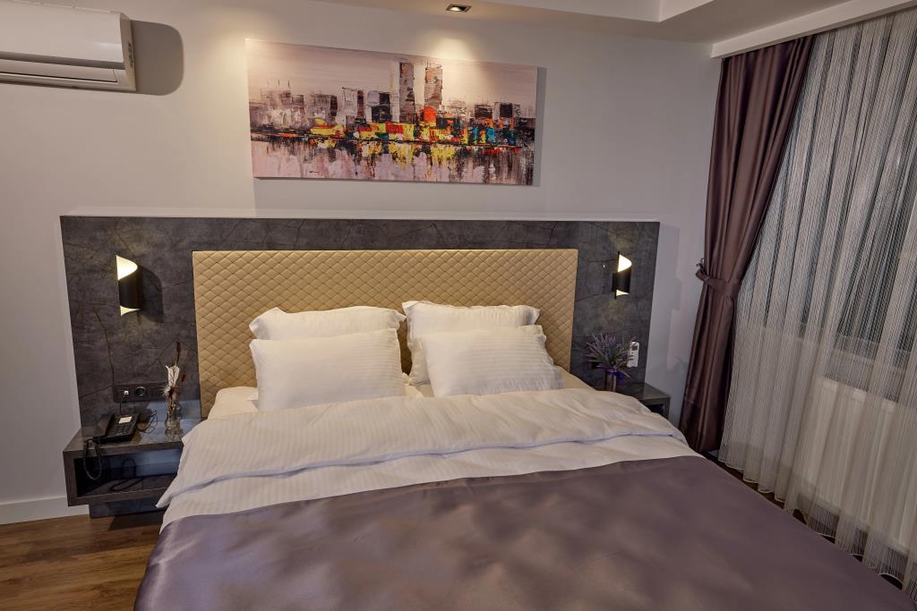 The Bold Hotel 0*