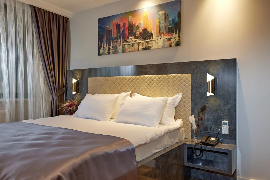 The Bold Hotel 0*