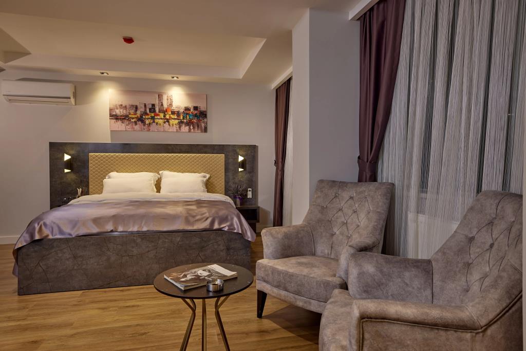 The Bold Hotel 0*