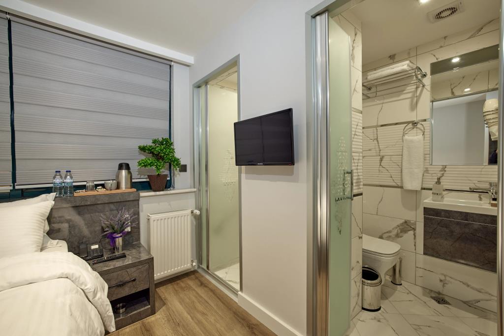 The Bold Hotel 0*