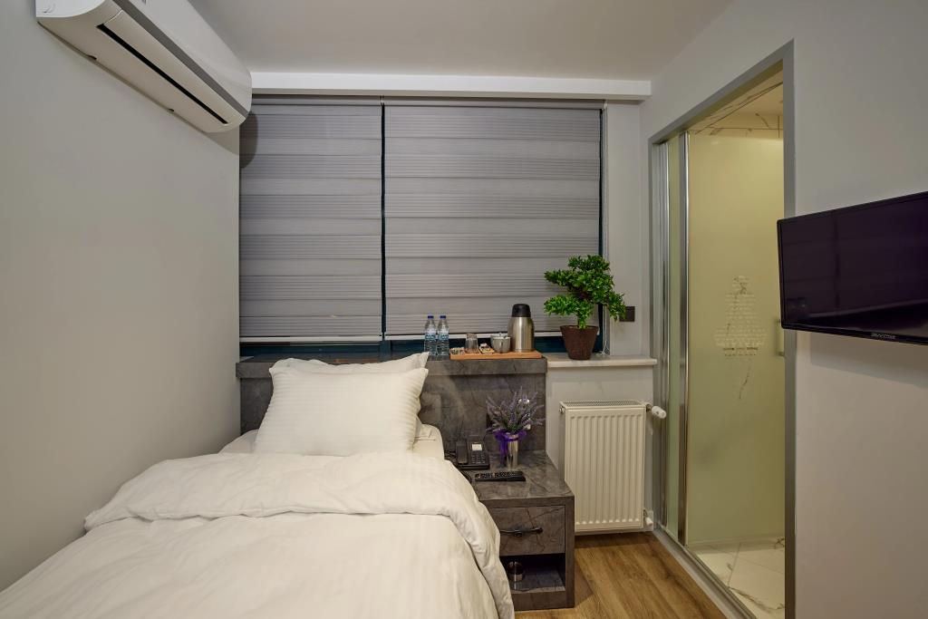 The Bold Hotel 0*